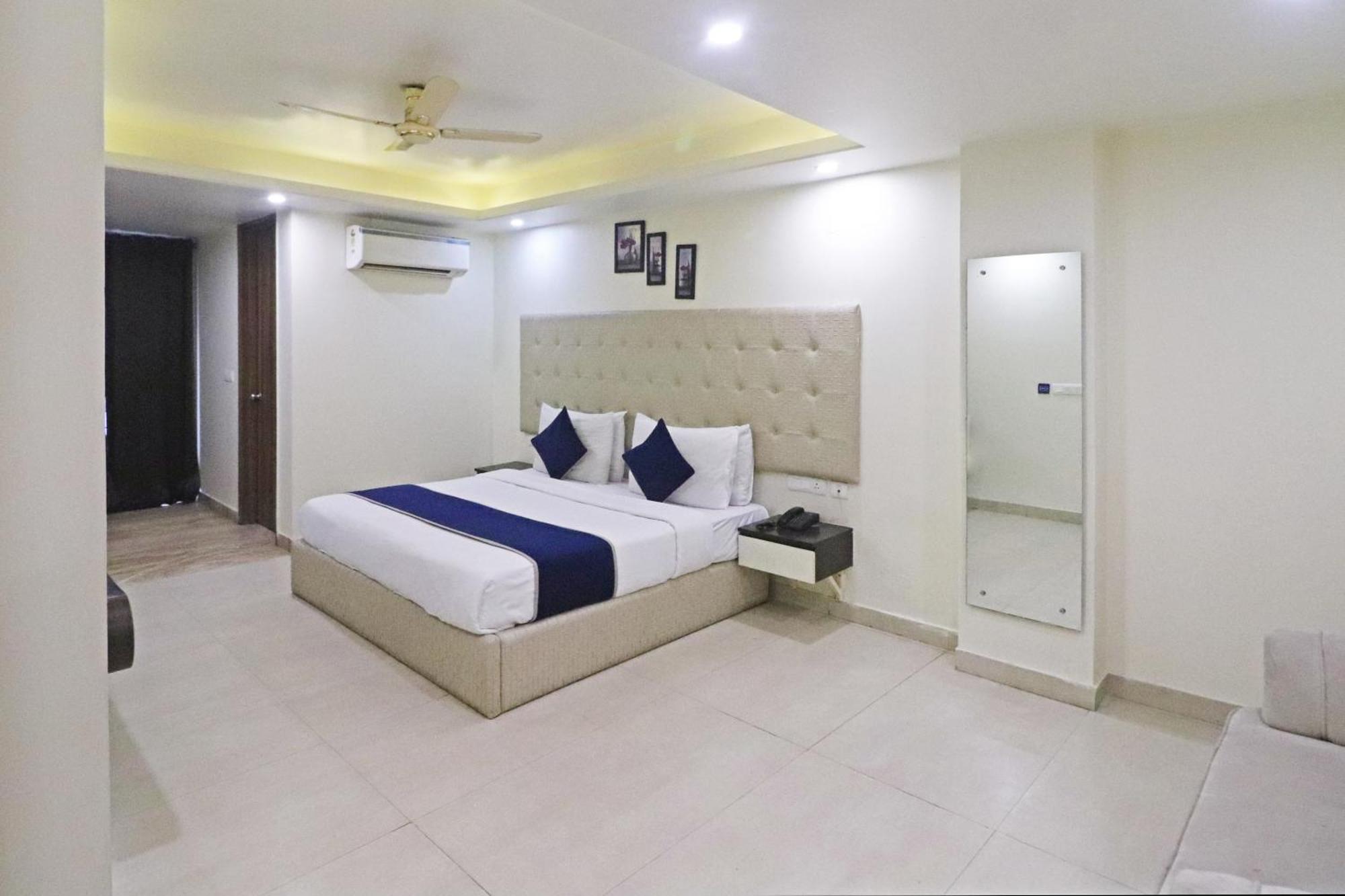 Hotel The Archer Artemis Hospital Road Sector 52 Γκουργκάον Εξωτερικό φωτογραφία