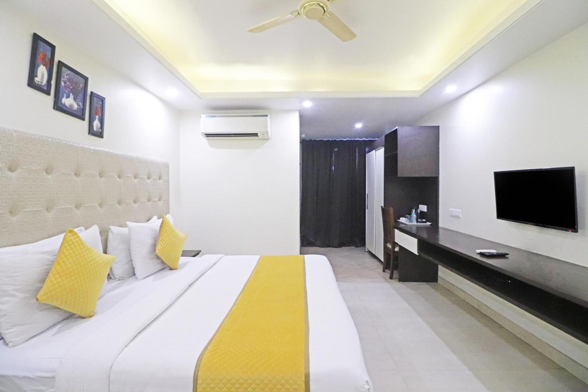 Hotel The Archer Artemis Hospital Road Sector 52 Γκουργκάον Εξωτερικό φωτογραφία