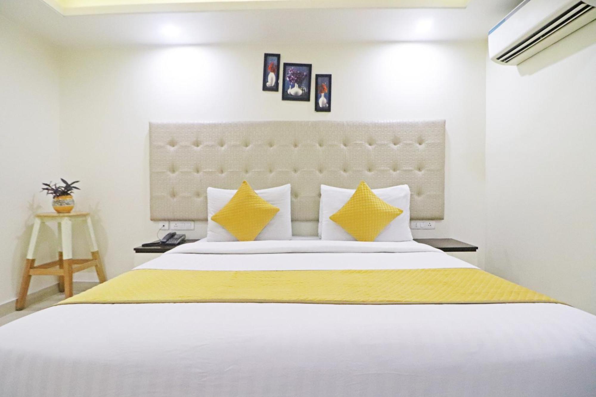 Hotel The Archer Artemis Hospital Road Sector 52 Γκουργκάον Εξωτερικό φωτογραφία