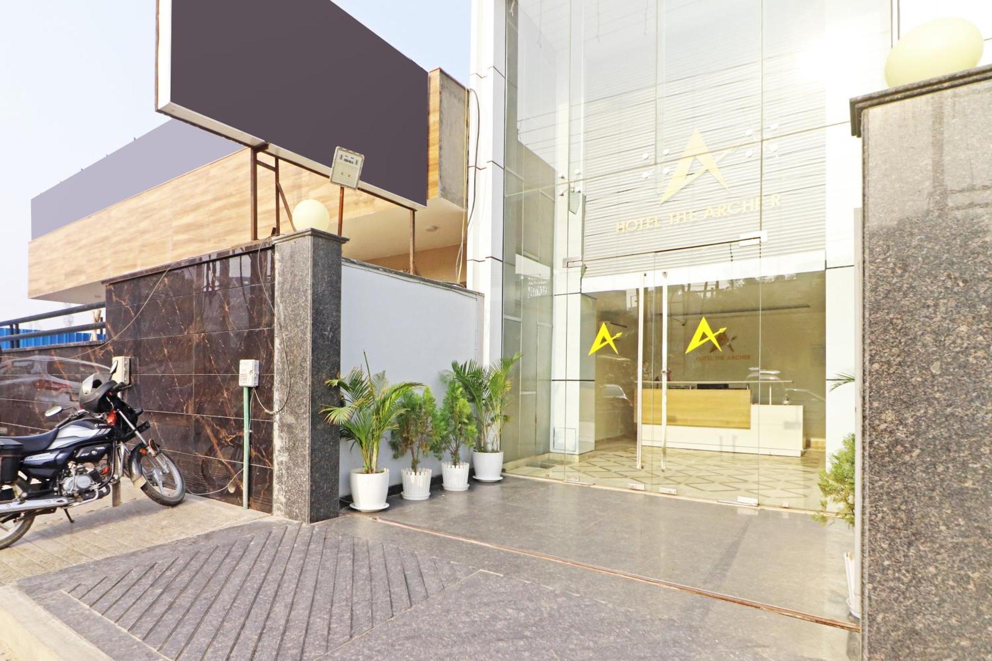Hotel The Archer Artemis Hospital Road Sector 52 Γκουργκάον Εξωτερικό φωτογραφία